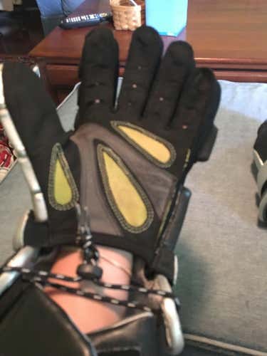 Box Lacrosse gloves