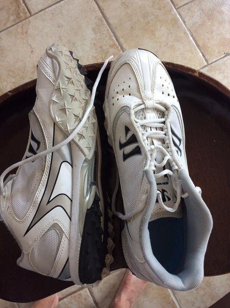 Warrior StreakR turf shoes size 10 men's