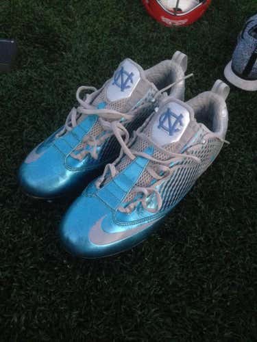 UNC CLEATS (RARE)