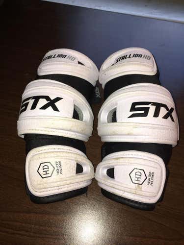 White STX Stallion HD Elbow pads
