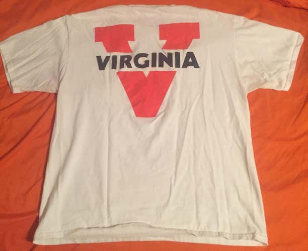 UVA t-shirt w/ pocket