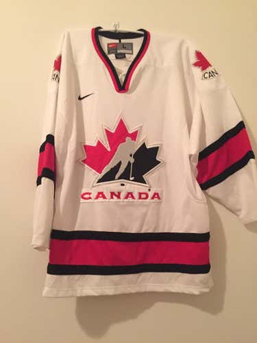 2002 Team Canada jersey L