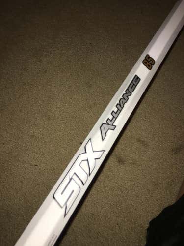 White Stx alliance 85 attack shaft