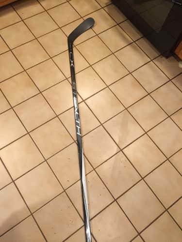 Colin Blackwell Easton Stealth CX Righty Stick - 95 Flex Sakic Curve