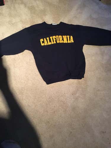 California Crew Sweatshirt Size XL