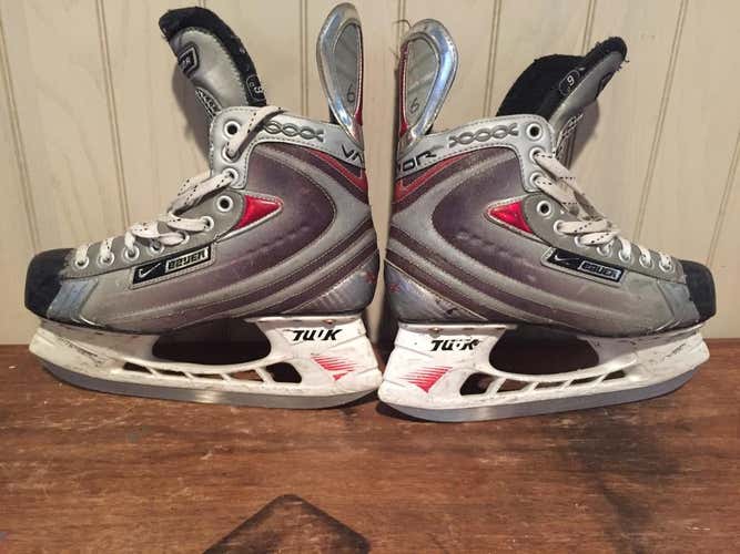 Bauer Vapor XXXX size 7.5