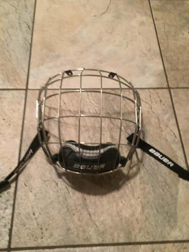 Bauer cage