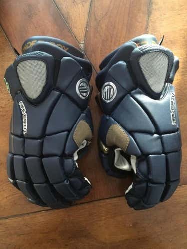 Notre Dame Maverik Wonderboy gloves