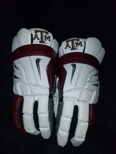 Texas A&M team issue Nike Elite 2