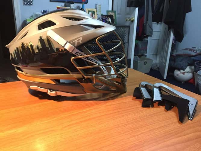 Manhattan Hustlers Helmet ON SALE