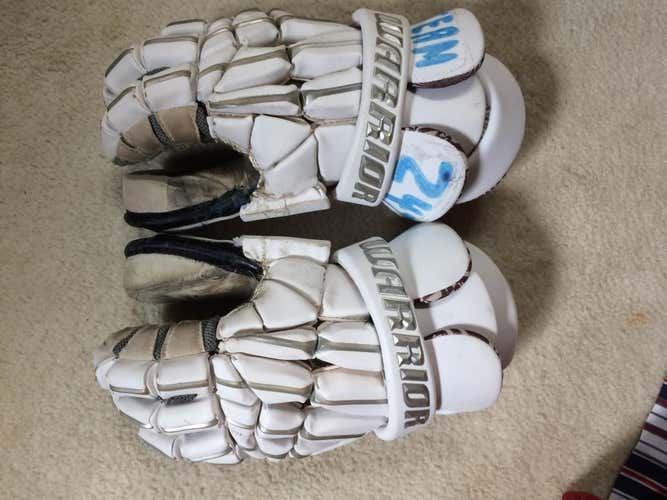 Warrior Regulator 2 Goalie Gloves