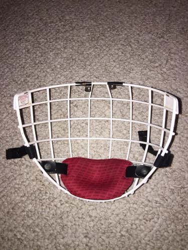 CCM FM580 White Cage