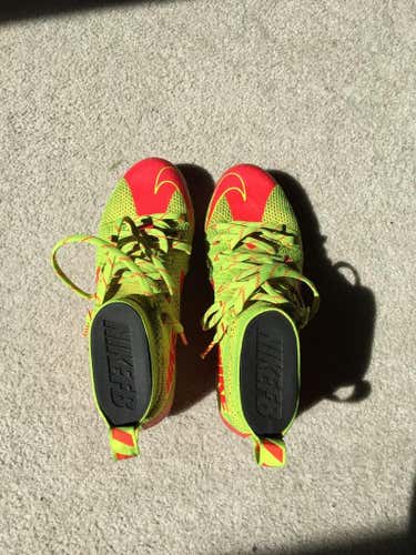 Nike Vapor Untouchable Cleats (Mens)