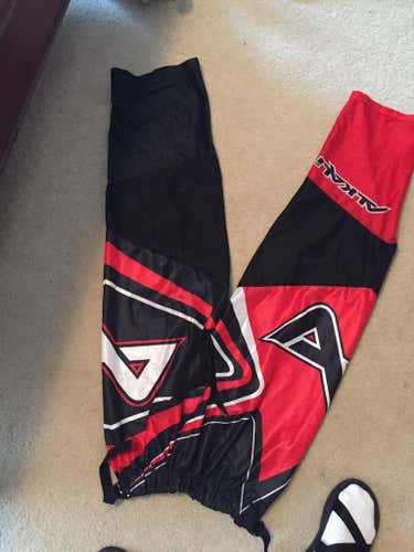 Alkalie roller pants