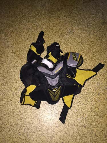 Bauer nxg elbow and shoulder pads