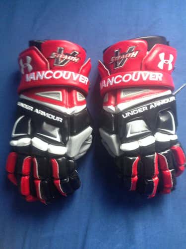 Vancouver Stealth UA Engage Gloves