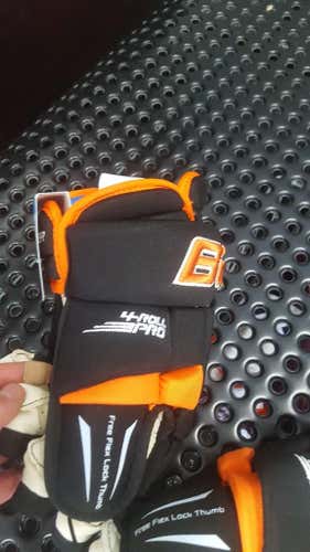 NEW Bauer 4 Roll Pro gloves 14"