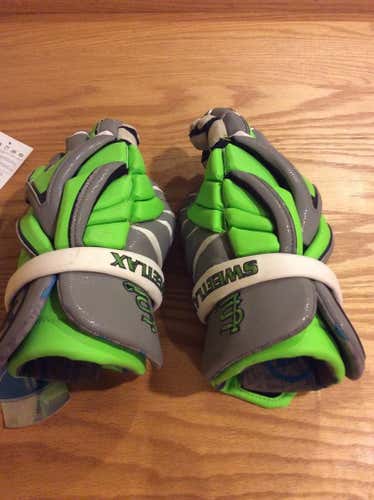 Sweetlax Evo Gloves