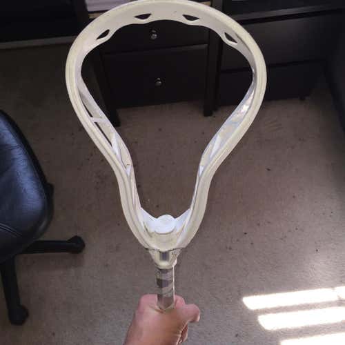 STX G22 And Warrior 6.0 Elbow Guards and dyed Warrior prodigy (shafts included)