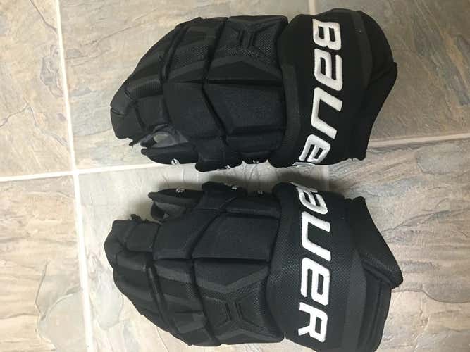14" Bauer supreme MX3  gloves, worn one puck play