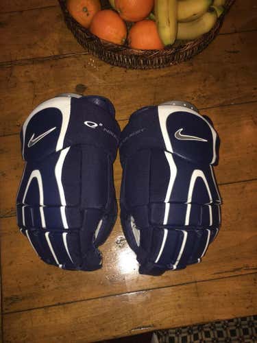 Nike Quest Q2 Navy 13.5" Hockey Gloves
