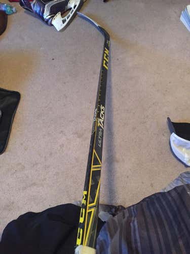 Ccm ultra tacks 110 flex rh similar to crosby curve