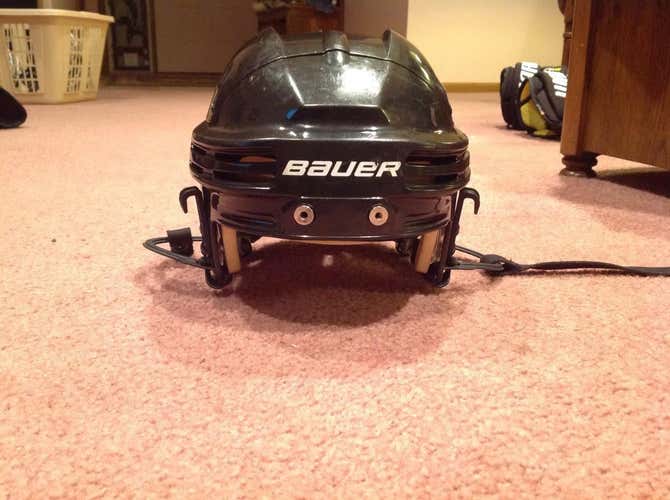 Bauer 4500 black helmet medium