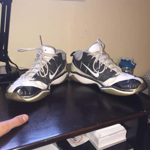 Nike Turf Dog's (size: 10.5)
