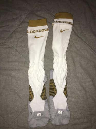 Nike white/gold Lock Downs only worn in the 2016 National Championship