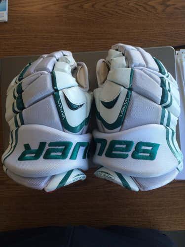 Bauer Vapor X7.0 gloves 13"