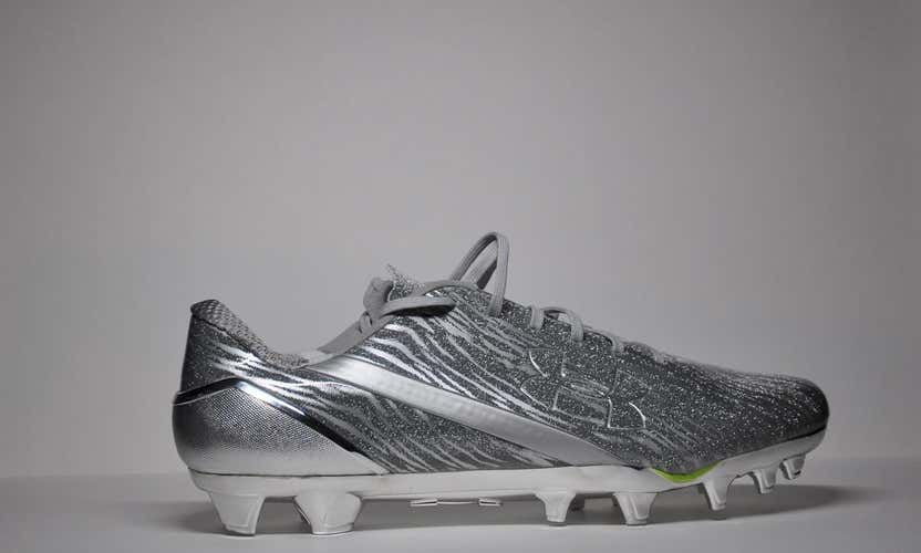 Under Armour Spotlight Reflective Cleats