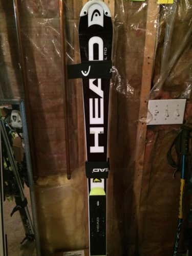 Brand new World Cup model 2016 Head SL Skis 165cm