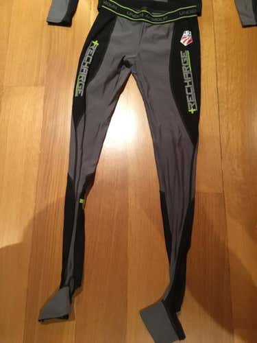 US Ski Team Under Armour Recharge Heatgear bottom: Medium