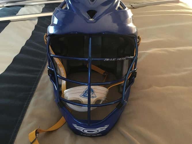 University of Delaware Team issued pro 7