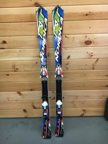 Nordica 136 SL skis r10 With 10 marker bindings slalom kids