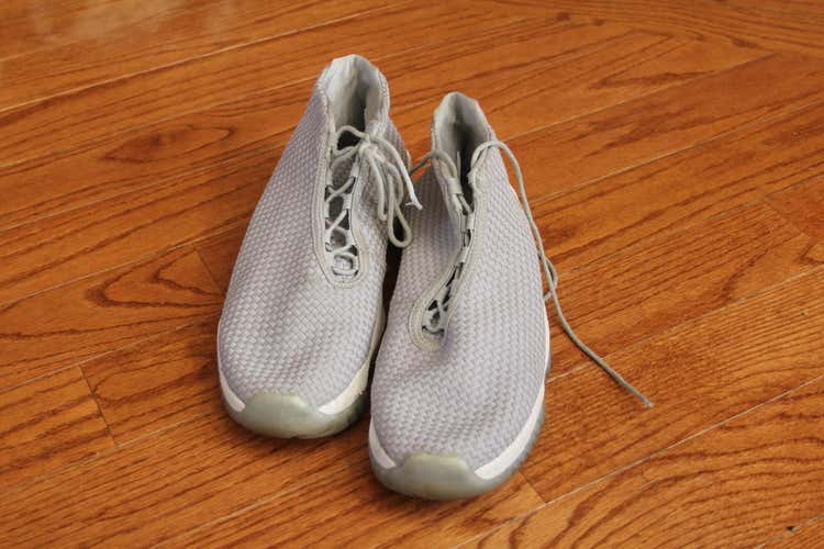 Jordan Future Wolf Grey