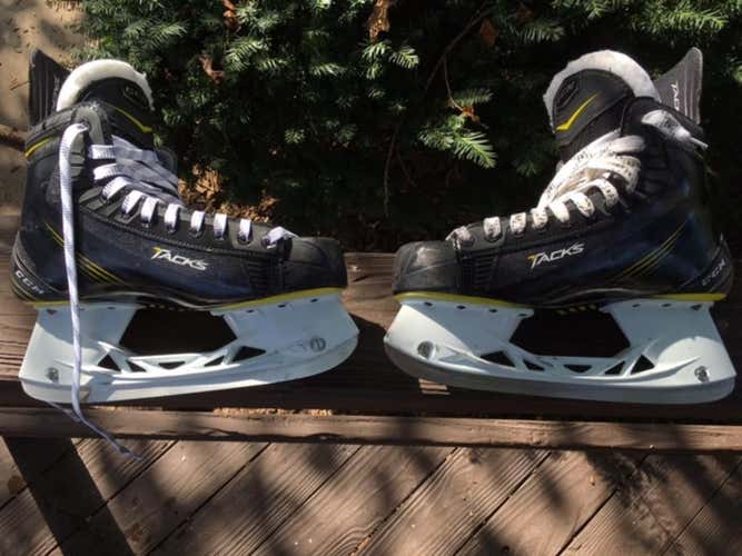 CCM 3052 Tacks Senior Skates