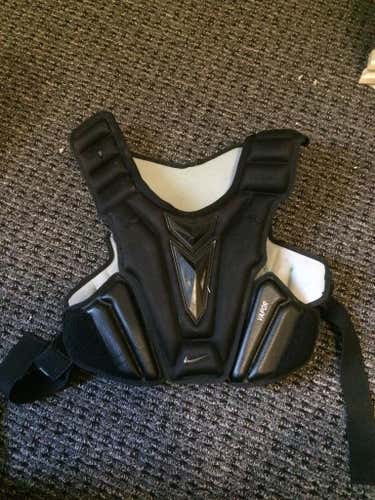 Nike Vapor Black Shoulder Pads