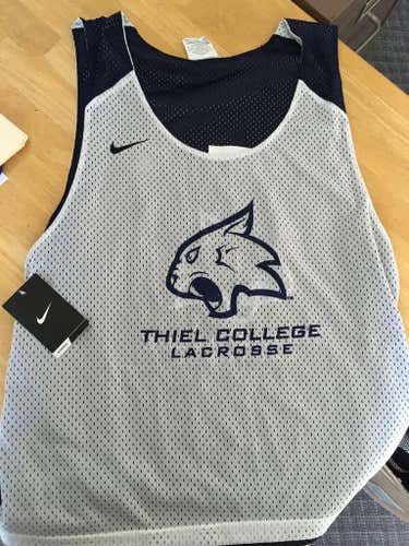 Nike Thiel College Lacrosse pinnie
