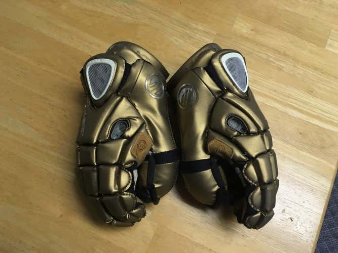 Gold Rome Maverik goalie gloves