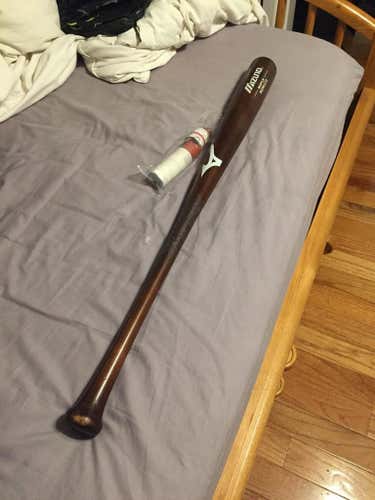 Mizuno Classic Maple Wood Bat