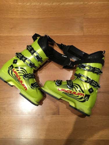 Fischer Race WC tenique boot 4:1 flex 140 307mm