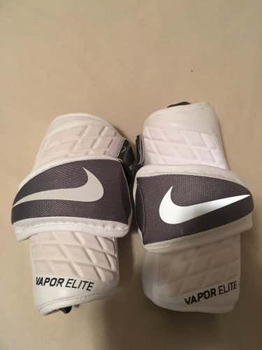Nike Vapor elbow pads