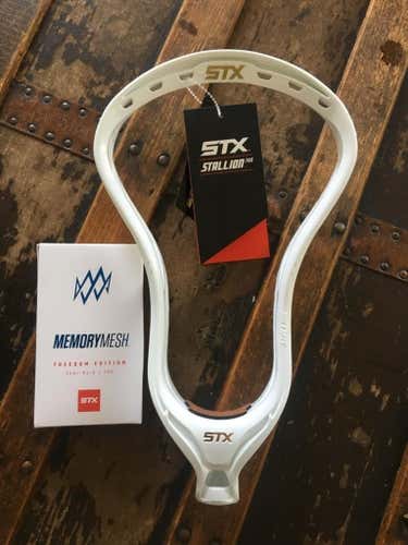 STX Stallion 700 U unreleased new with tags  men's lacros with STX memory mesh freedom edition