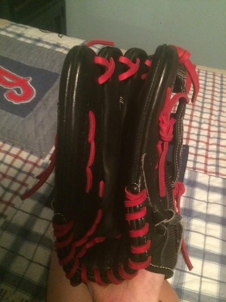 Rawlings heart of the hide baseball glove