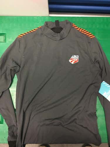 Medium Helly hansen gray with us ski team logo