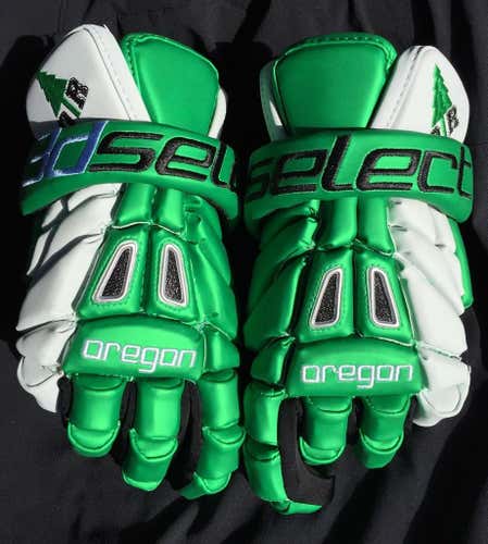 Brand new CUSTOM 3d Lacrosse Oregon embroidered Gait Recon Pro Gloves