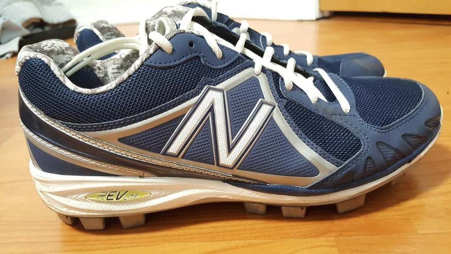 New Balance 2000v1 Baseball Cleats