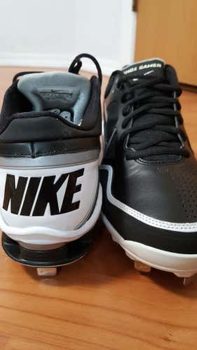 Nike Shox Gamer Baseball Spikes