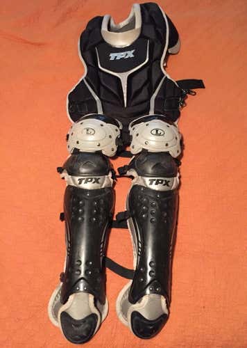 Louisville slugger black adult catchers gear